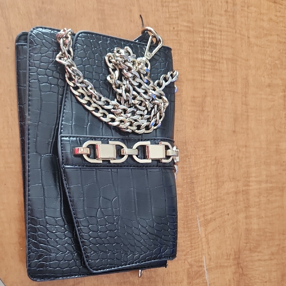 Elegant Black Croc-Embossed Chain Bag. Just Fab!